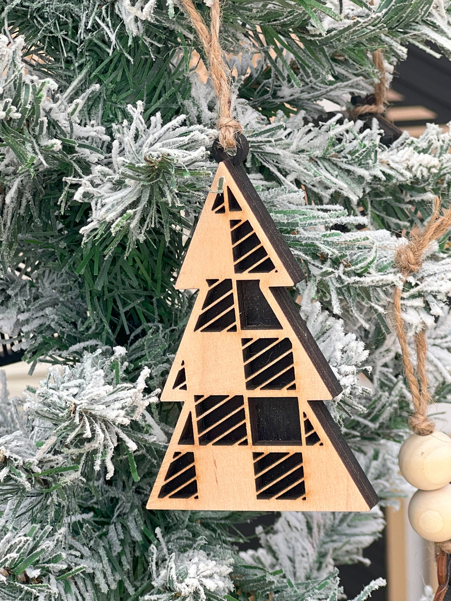 Modern Christmas Tree Ornaments